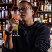 这里只有精品视频 这不仅带来了商业成功海报