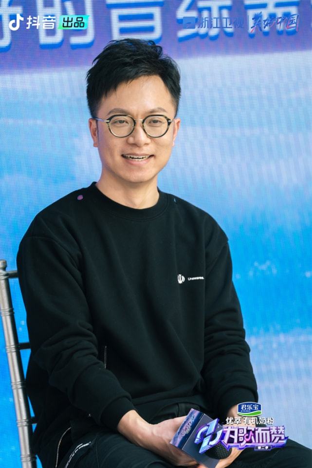 啄木鸟电影法国海报